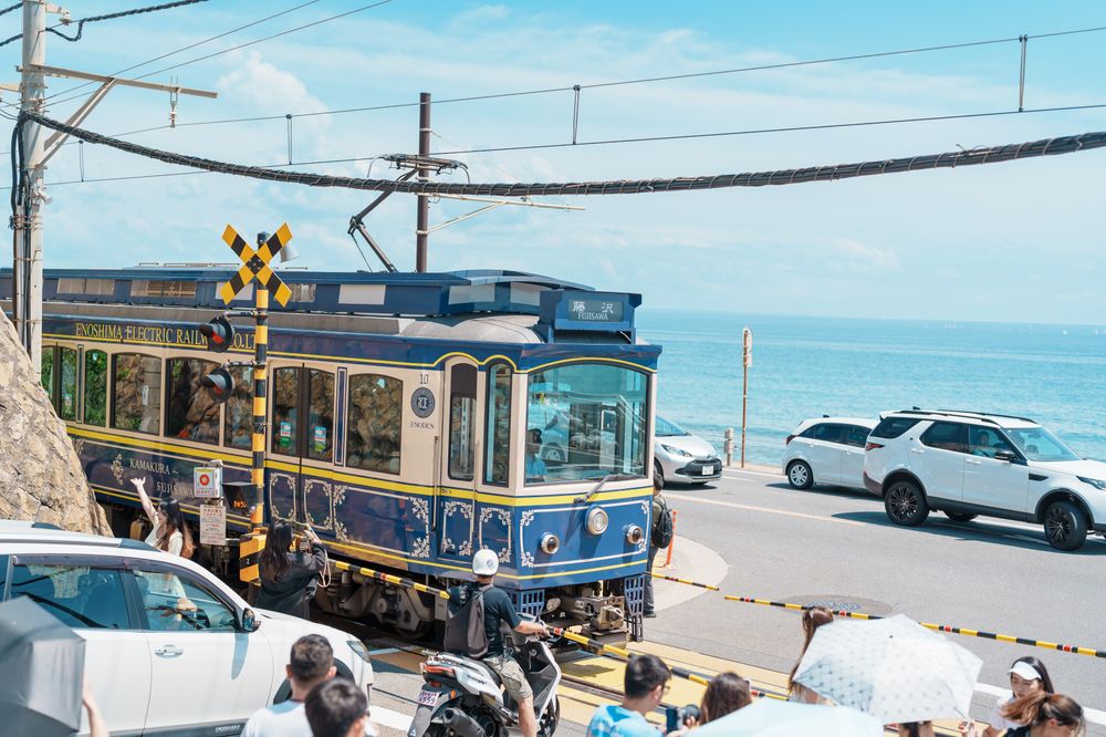 Kamakura Enoden Train