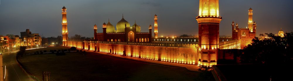 Badshahi Mosque